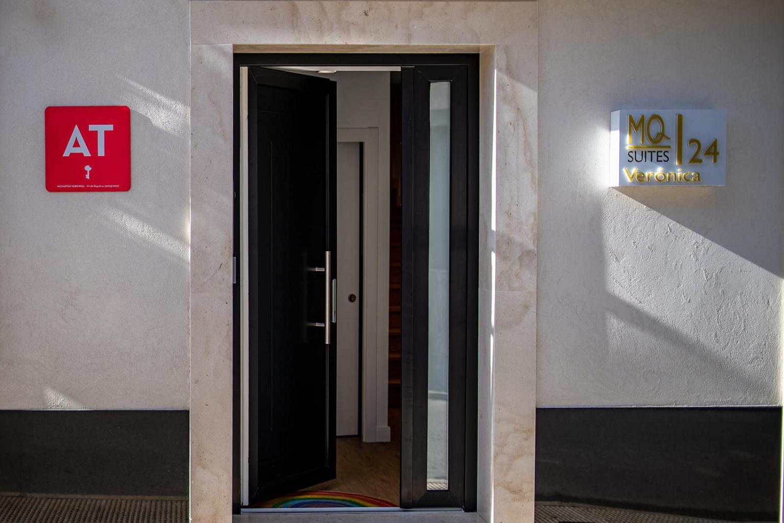 Mq Suites Veronica Valdepeñas Εξωτερικό φωτογραφία