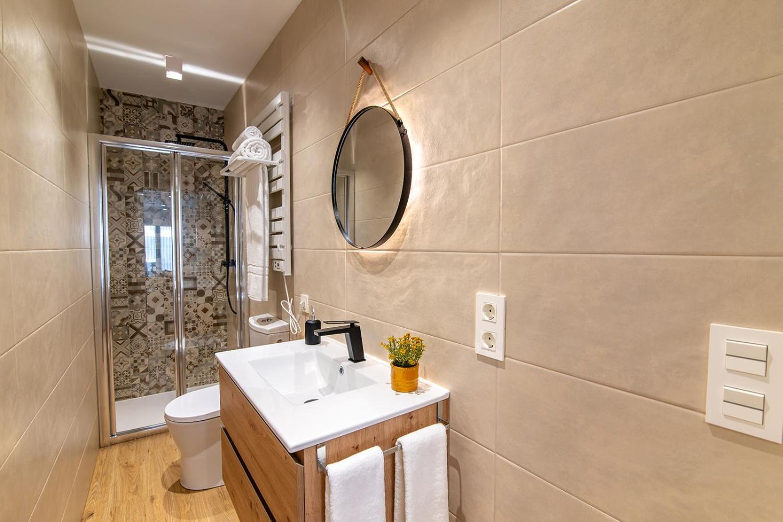 Mq Suites Veronica Valdepeñas Εξωτερικό φωτογραφία