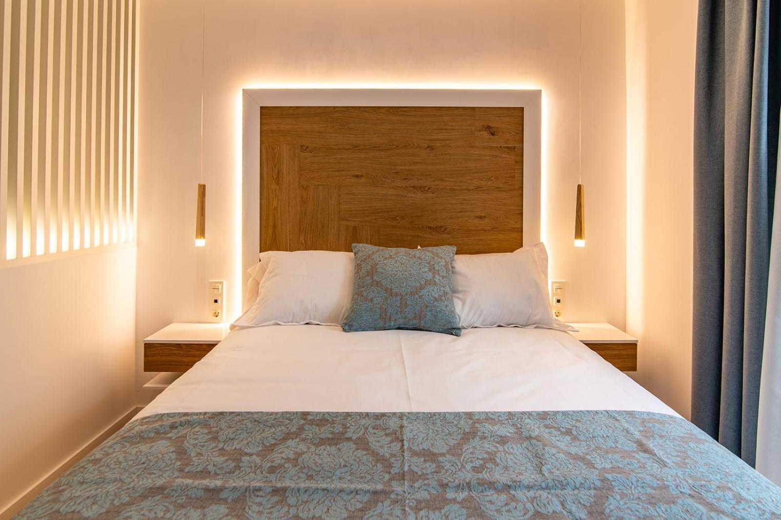 Mq Suites Veronica Valdepeñas Εξωτερικό φωτογραφία