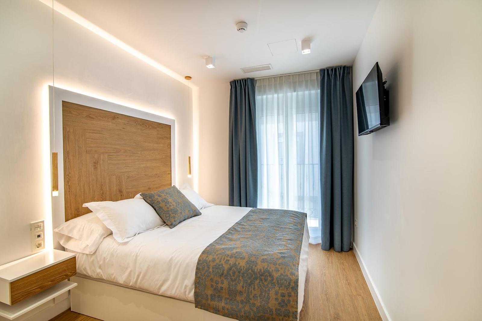 Mq Suites Veronica Valdepeñas Εξωτερικό φωτογραφία