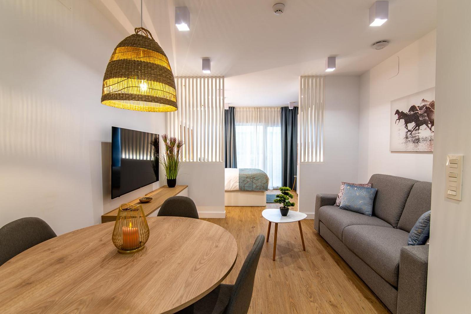 Mq Suites Veronica Valdepeñas Εξωτερικό φωτογραφία